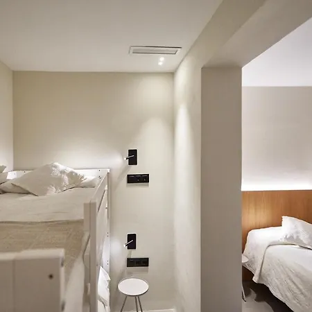 ゲストハウス Ella Ramblas バルセロナ