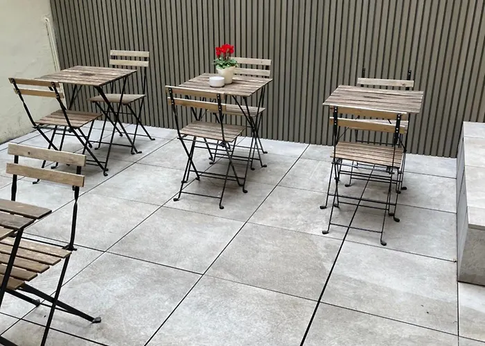 Ella Ramblas بيت ضيافة